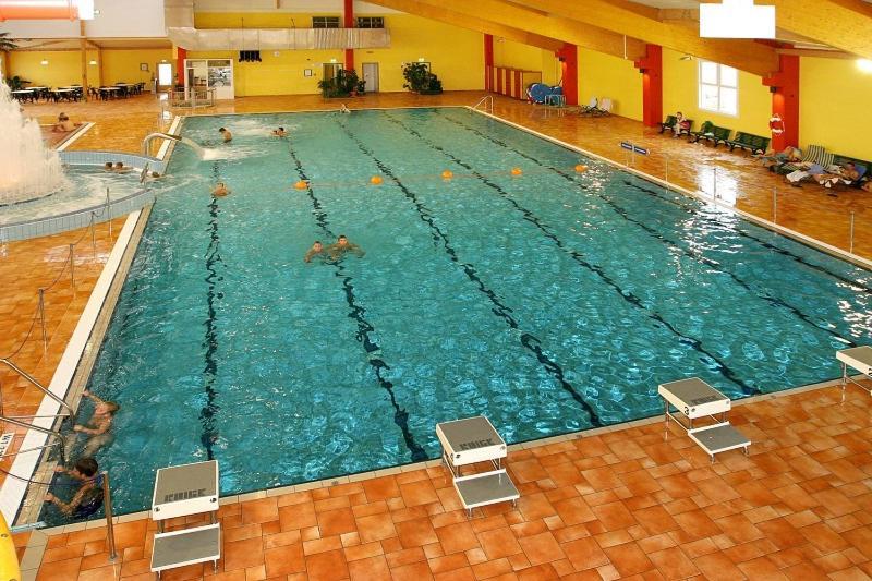 Sporthotel Neuruppin - Apartmenthaus Mit Ferienwohnungen Exterior foto